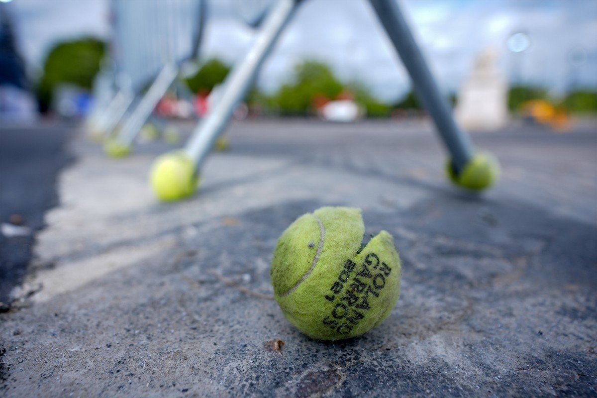 Tarihteki 33. olimpiyatlara ev sahipliği yapacak Fransa'nın başkenti Paris'te hazırlıklar son...