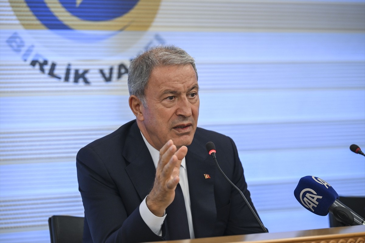 TBMM Milli Savunma Komisyonu Başkanı ve AK Parti Kayseri Milletvekili Hulusi Akar,  Birlik...