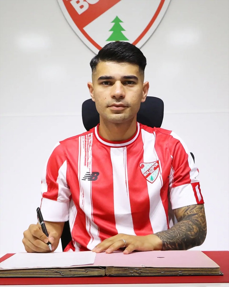 Trendyol 1. Lig takımı Boluspor, defans oyuncuları Ali Ülgen'le 1 yıllık sözleşme imzaladı.