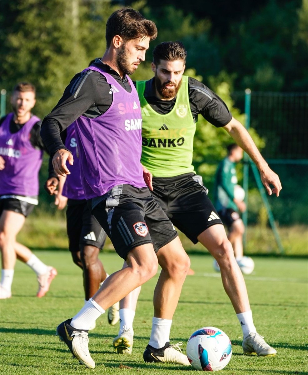 Trendyol Süper Lig ekiplerinden Gaziantep FK'nin yeni sezon hazırlıkları kapsamında Düzce kampı...