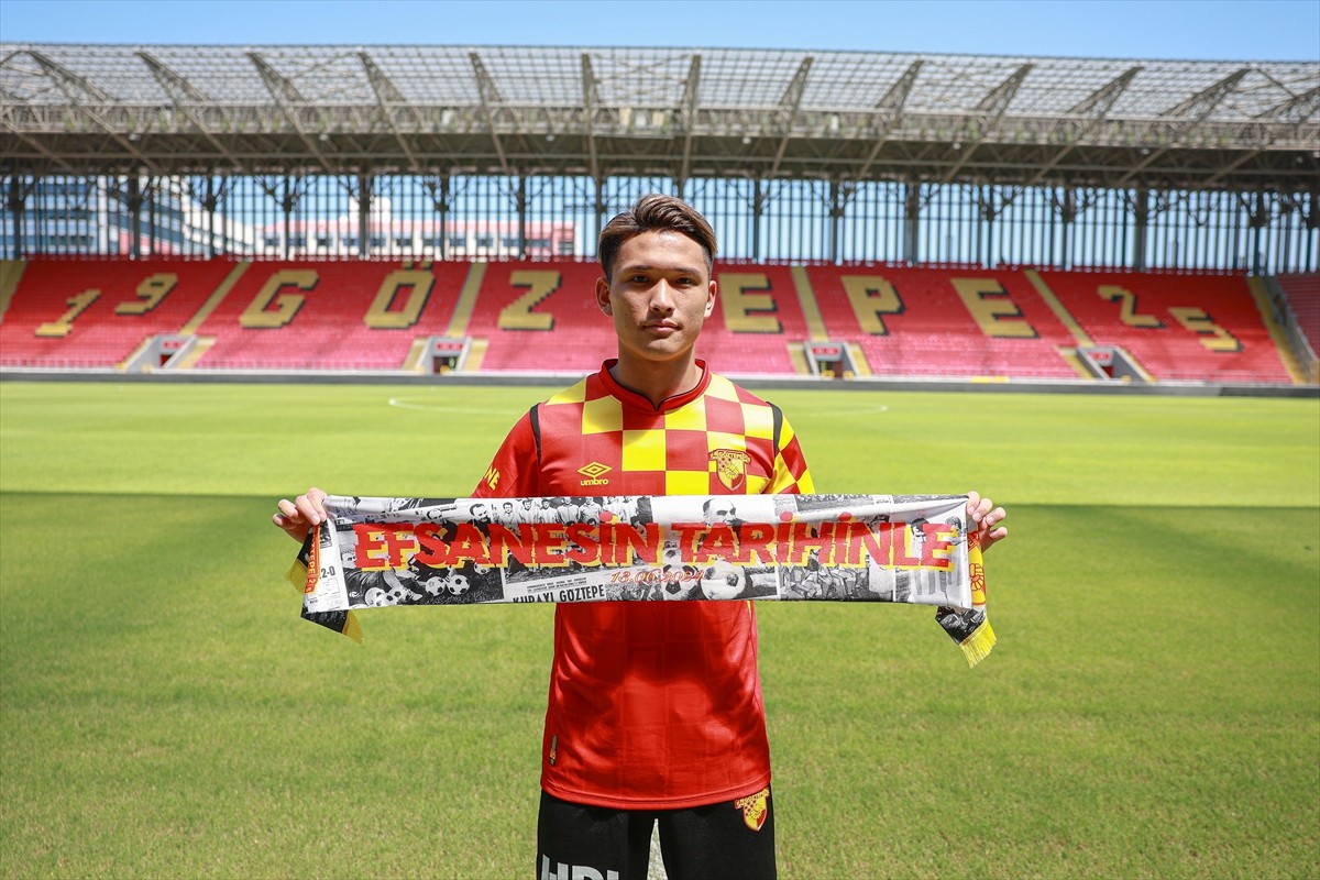 Trendyol Süper Lig ekiplerinden Göztepe, son olarak Japonya'nın FC Tokyo ekibinde forma giyen ve...