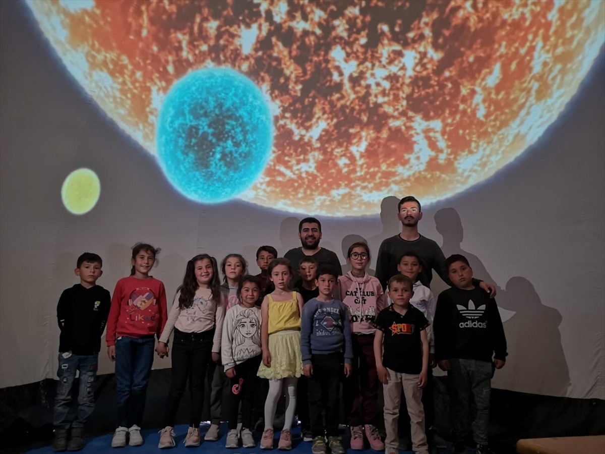 TÜBİTAK 4007 Bilim Şenlikleri Destekleme Programı kapsamındaki "Küçükçekmece Bilimin İzinde...