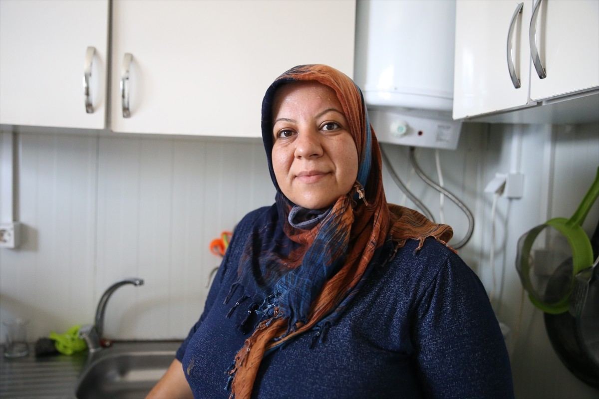 Türk Kızılay, 6 Şubat 2023'teki Kahramanmaraş merkezli depremlerin ardından kurulan konteyner...