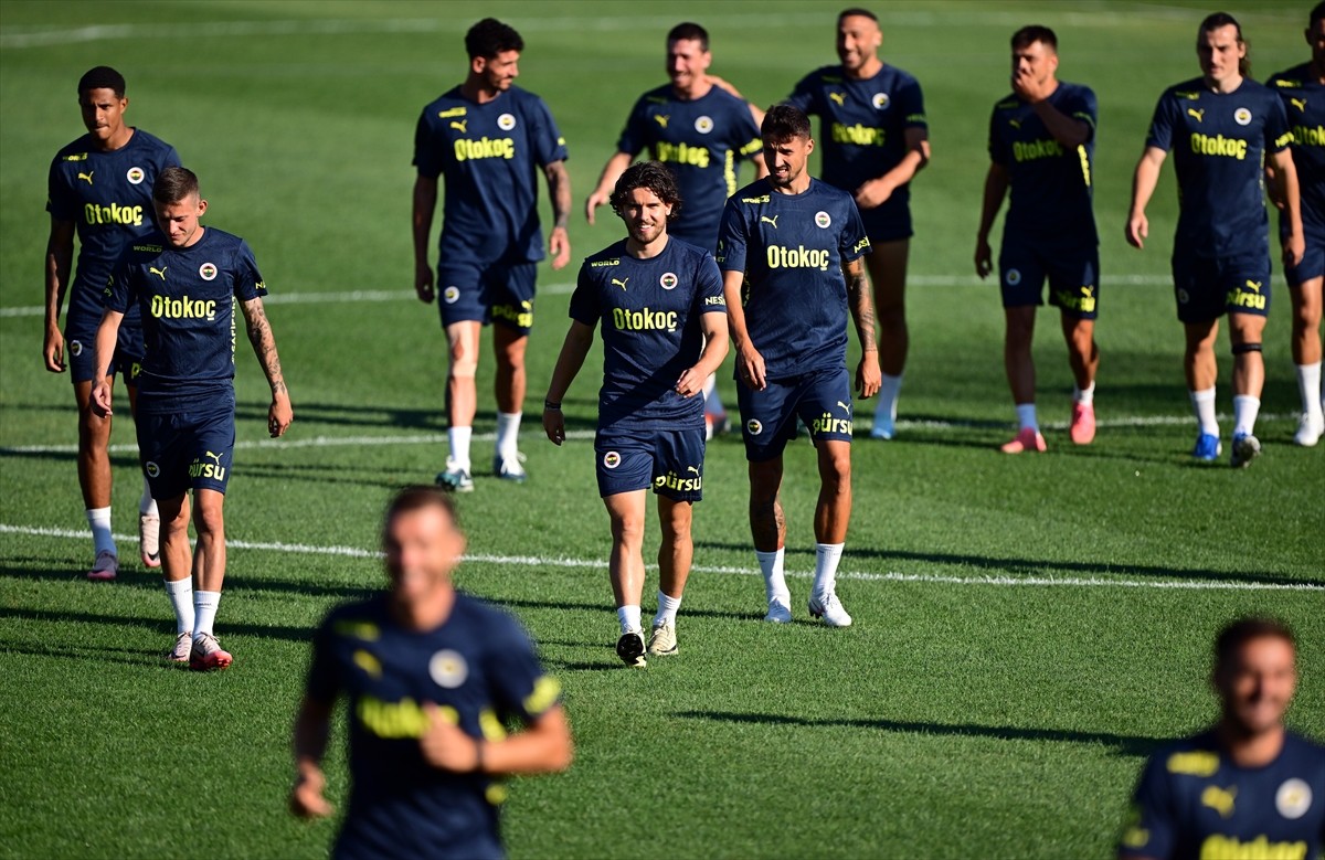 UEFA Şampiyonlar Ligi 2. eleme turu rövanşında yarın İsviçre'nin Lugano ekibini konuk edecek...