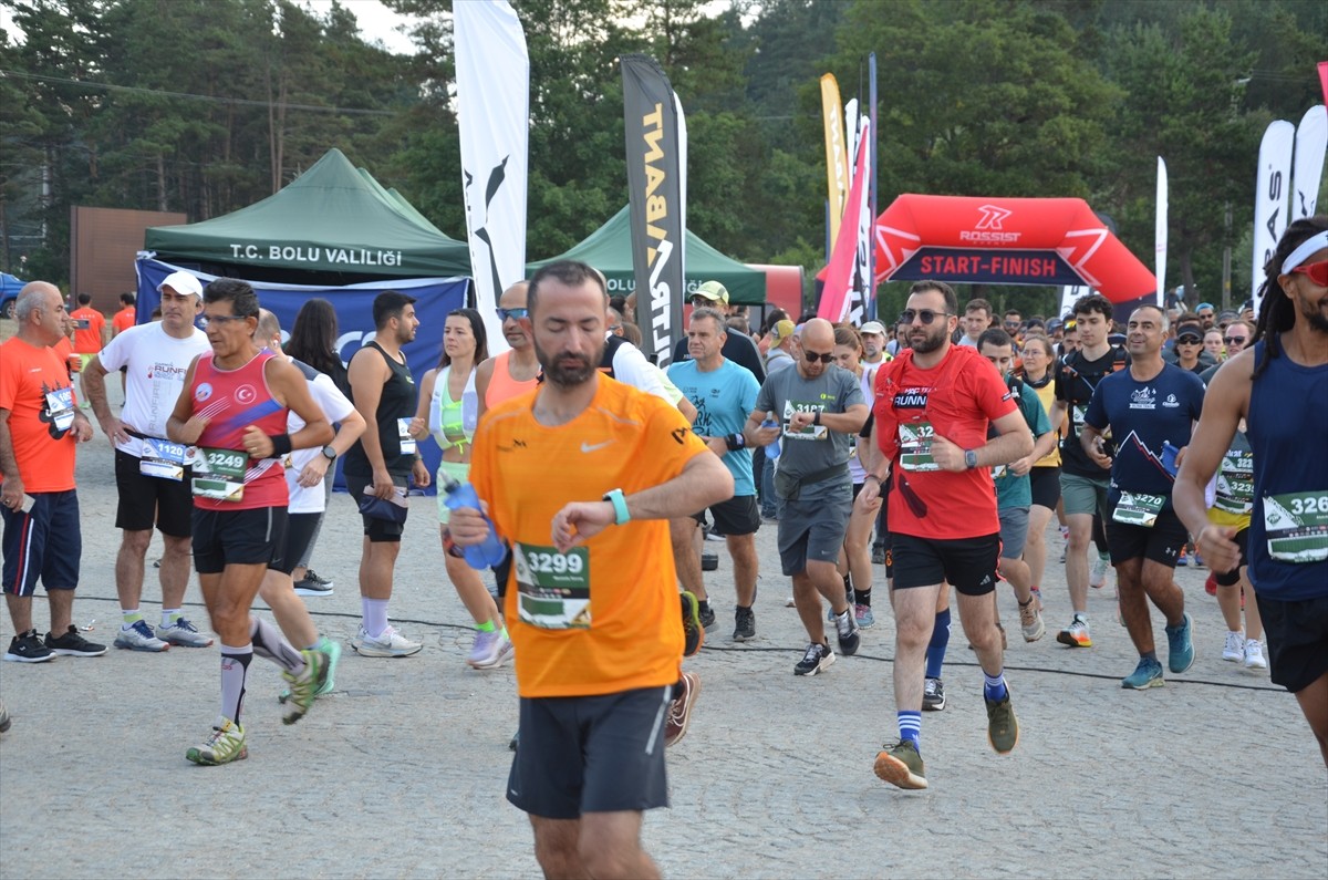 Abant Gölü Mili Parkı'nda, 2. Uluslararası Ultra Abant Patika Koşu Yarışması gerçekleştirildi....