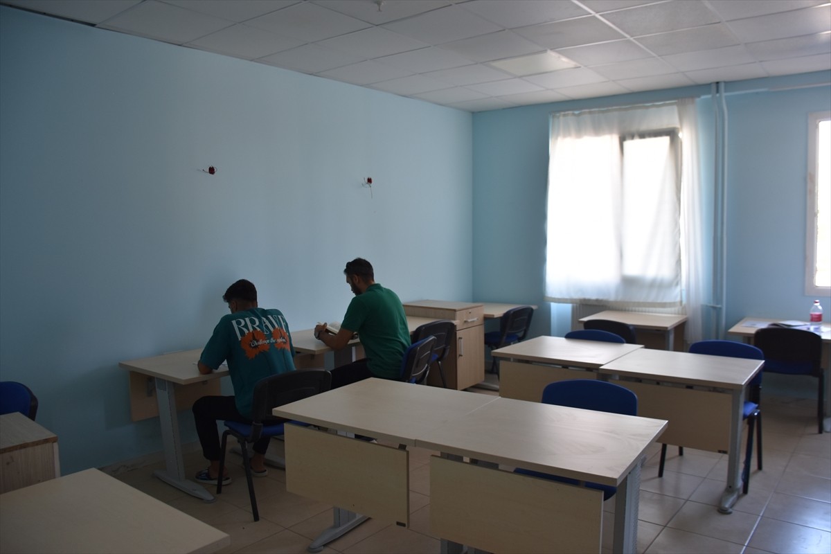 Adıyaman'da 6 Şubat 2023’deki Kahramanmaraş merkezli depremlerde afetzedelere ev sahipliği yapan...