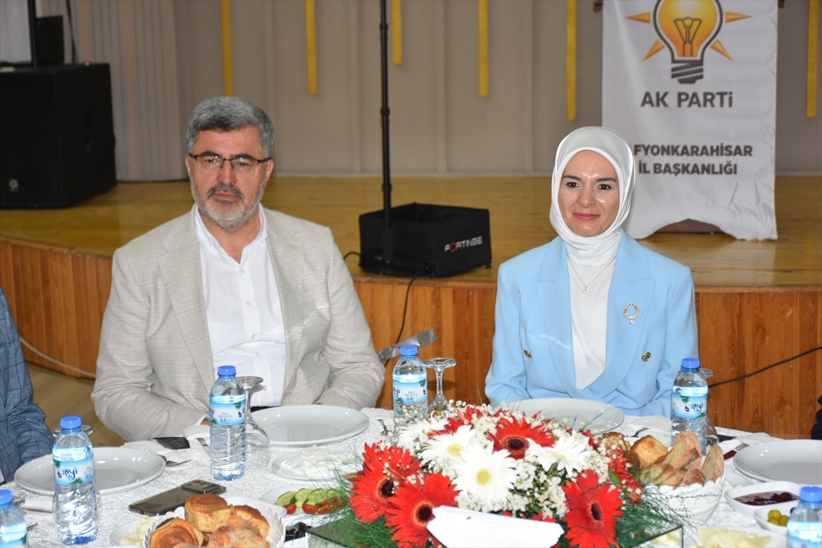 Aile ve Sosyal Hizmetler Bakanı Mahinur Özdemir Göktaş, Afyonkarahisar'da AK Parti İl...