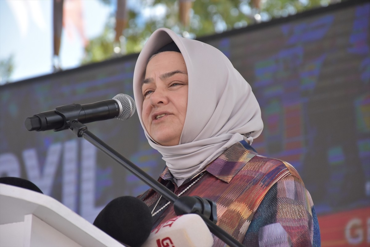 AK Parti Eskişehir İl Teşkilatınca, partinin 23'üncü kuruluş yıl dönümü nedeniyle Orman...