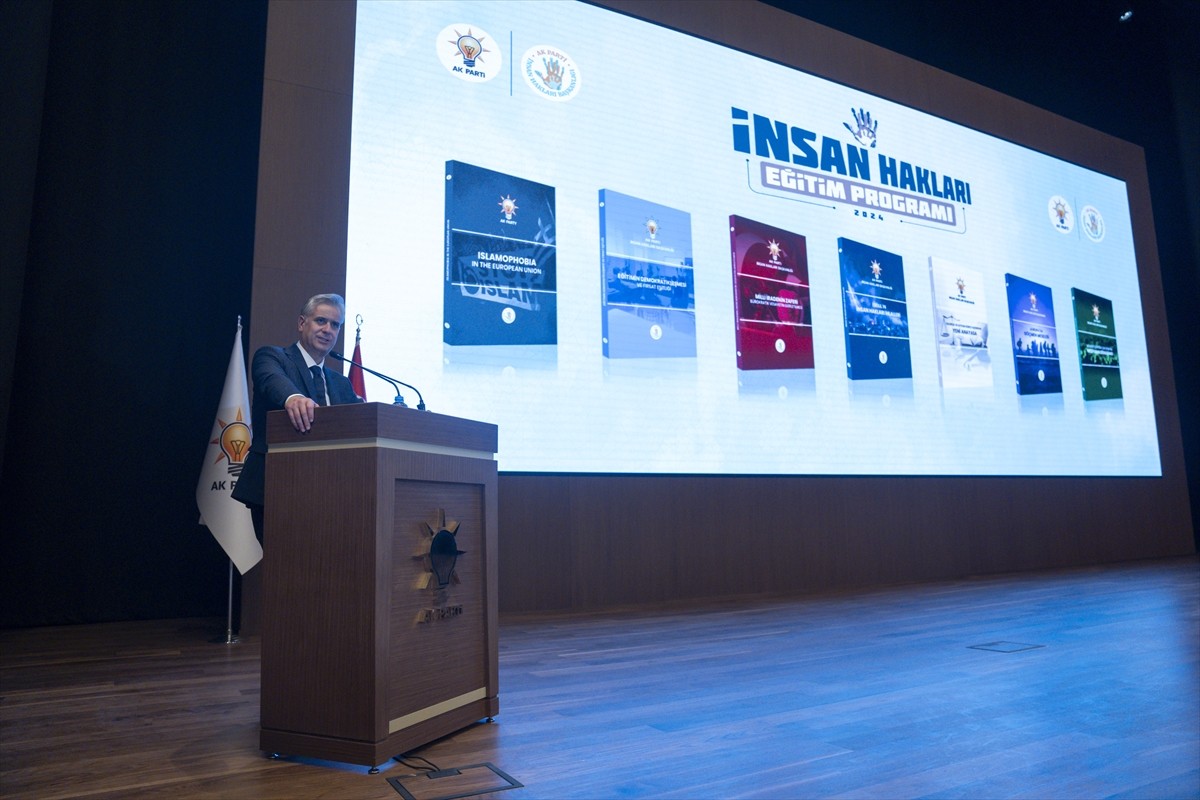 AK Parti İnsan Hakları Başkanlığınca AK Parti Genel Merkez Konferans Salonu'nda 'İnsan Hakları...