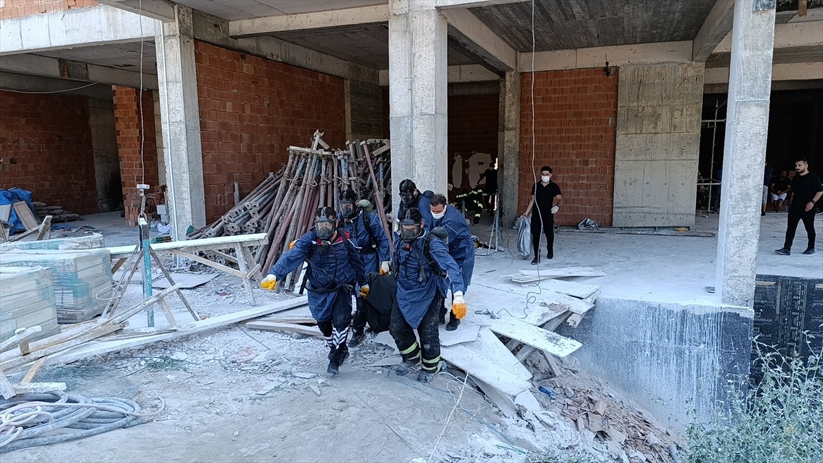 Amasya’da bir inşaatın havalandırma boşluğunda erkek cesedi bulundu.  
