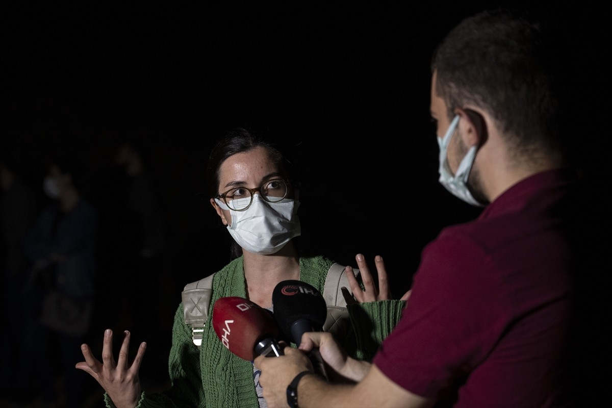 Ankara'nın Altındağ ilçesinde bir barınağın yakınlarında ölmüş halde 11 köpek bulundu.