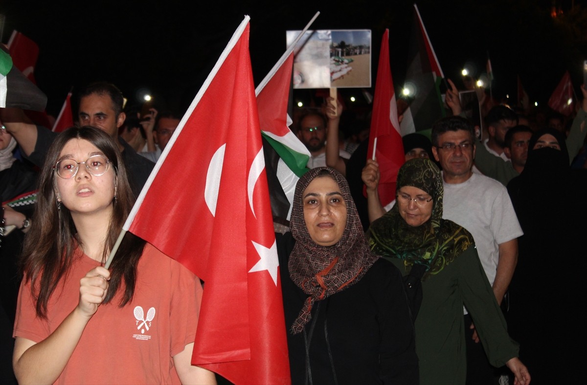 Antalya'da, Hamas Siyasi Büro Başkanı İsmail Heniyye'nin İran'da suikasta uğraması ve İsrail'in...