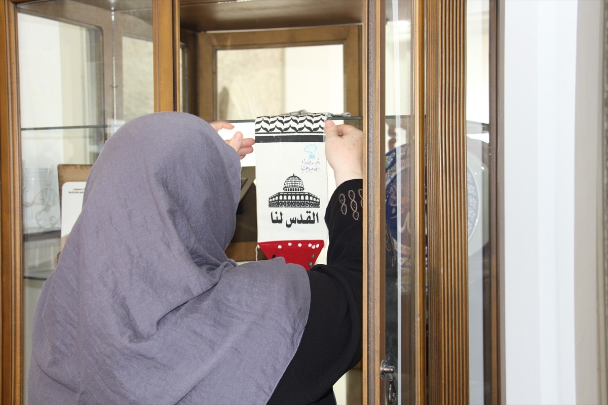 Antalya'da yaşayan Alpaslan Arslan, Filistin'e yardım götüren Mavi Marmara gemisine binebilmek...