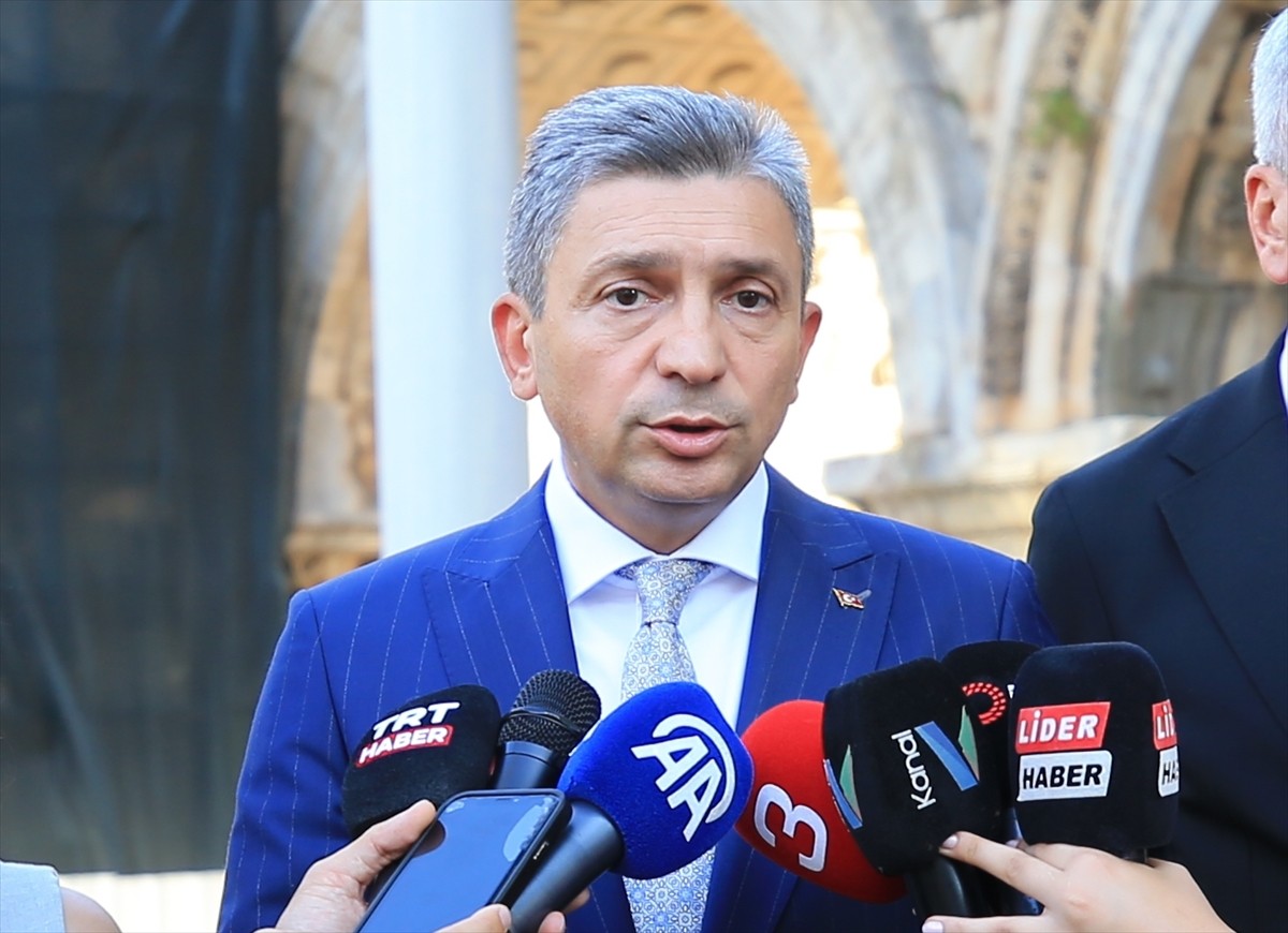 Antalya'nın tarihi Kaleiçi bölgesinin Dünya Kültürel ve Doğal Mirası Geçici Listesine eklenmesi...