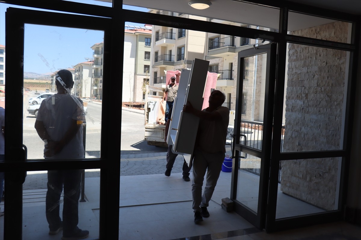 Baykar'ın 6 Şubat 2023'te meydana gelen Kahramanmaraş merkezli depremlerin ardından 3 ilde...