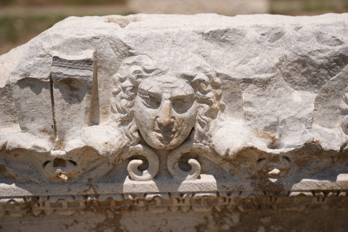 Bu yıl 3'üncüsü düzenlenen "Dünya Düzce Günleri", Prusias ad Hypium Antik Kenti ziyaretiyle...