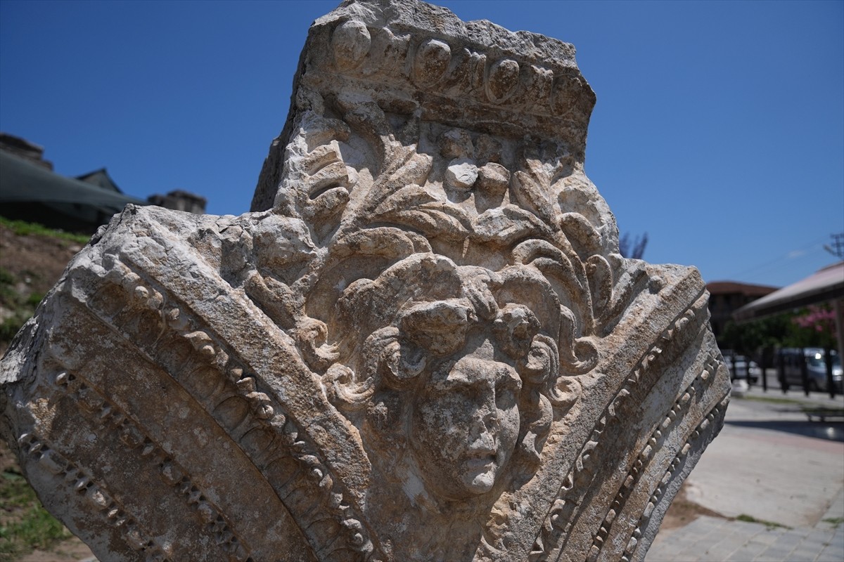 Bu yıl 3'üncüsü düzenlenen "Dünya Düzce Günleri", Prusias ad Hypium Antik Kenti ziyaretiyle...