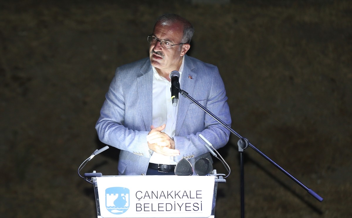 Çanakkale Belediyesince bu yıl 61'incisi düzenlenen Uluslararası Troia Festivali'nin resmi...