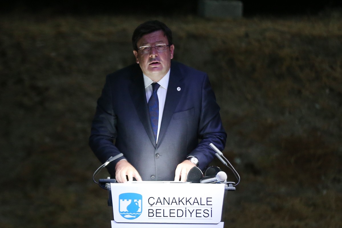 Çanakkale Belediyesince bu yıl 61'incisi düzenlenen Uluslararası Troia Festivali'nin resmi...