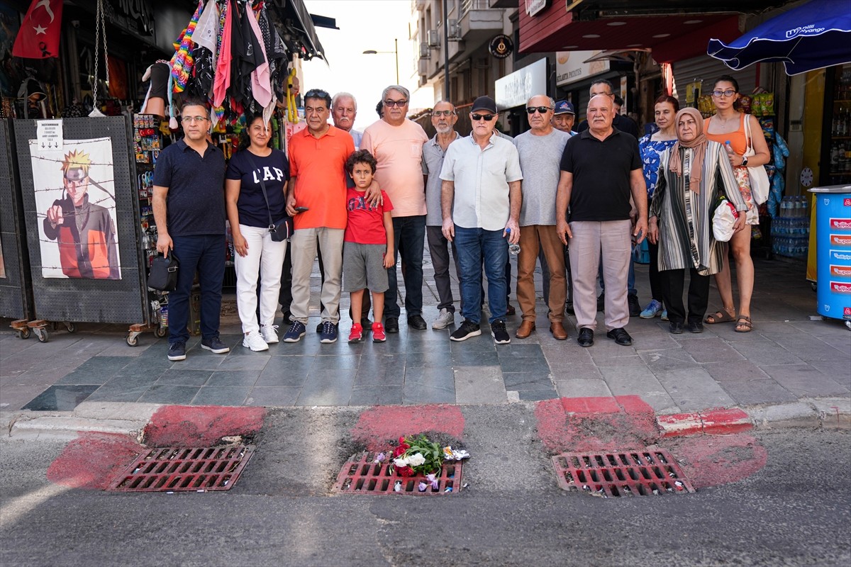 Dede Korkut Yörük Türkmen Federasyonu üyeleri, İzmir'in Konak ilçesinde 12 Temmuz'da sağanak...