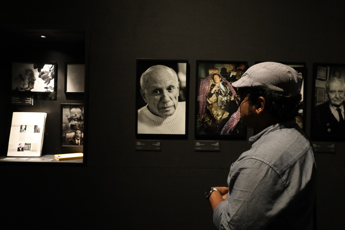 Dünyaca ünlü usta foto muhabiri Ara Güler'in eserlerinin yer aldığı "Ara Güler’in İzinde:...