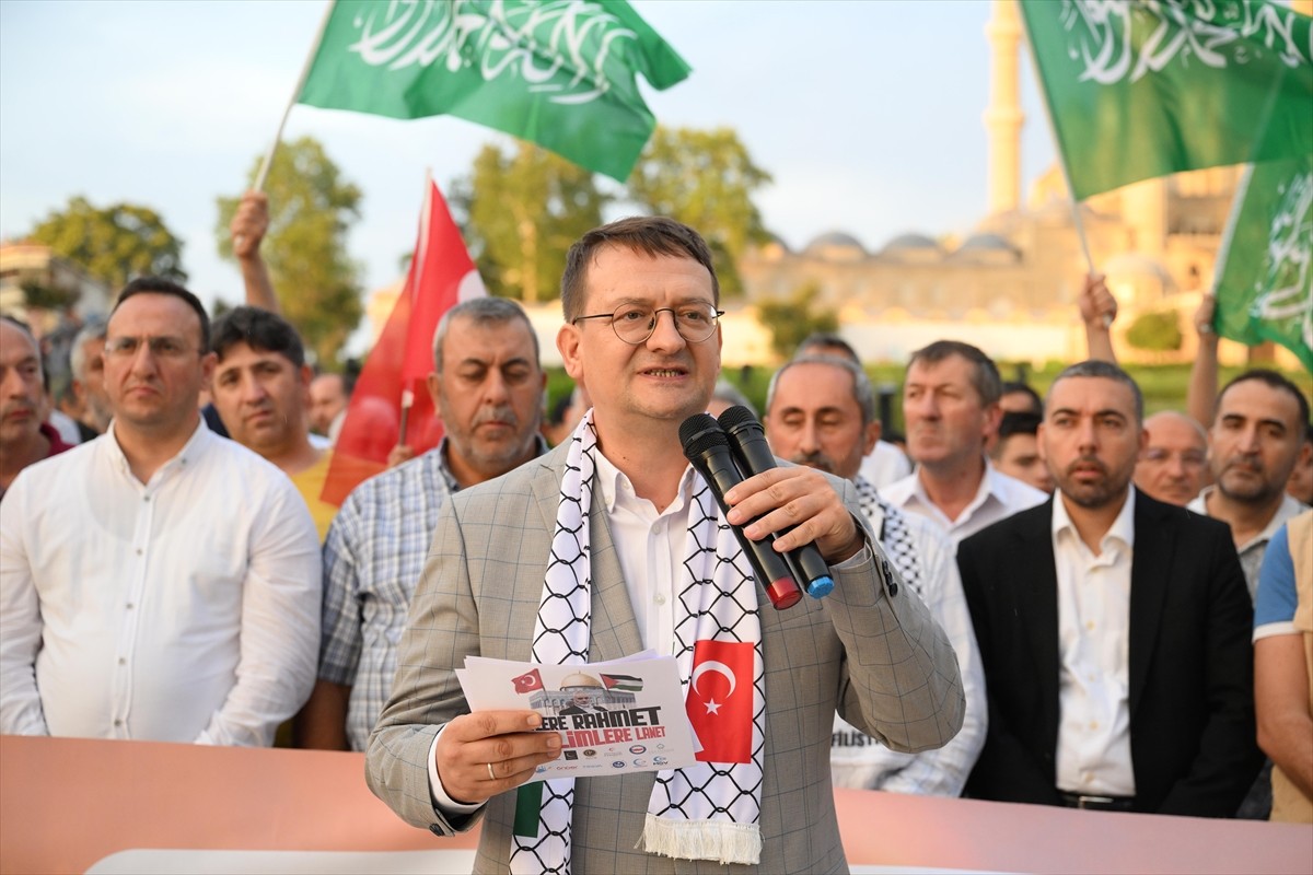 Edirne'de Hamas'ın Siyasi Büro Başkanı İsmail Heniyye'nin suikasta uğraması protesto edildi.
