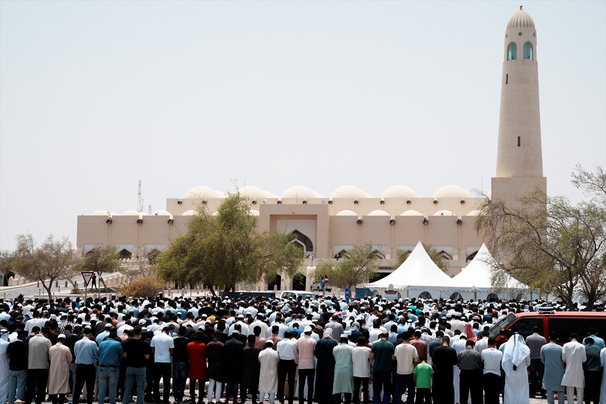Hamas Siyasi Büro Başkanı İsmail Henniye için cenaze töreninin düzenlendiği Katar’ın başkenti...
