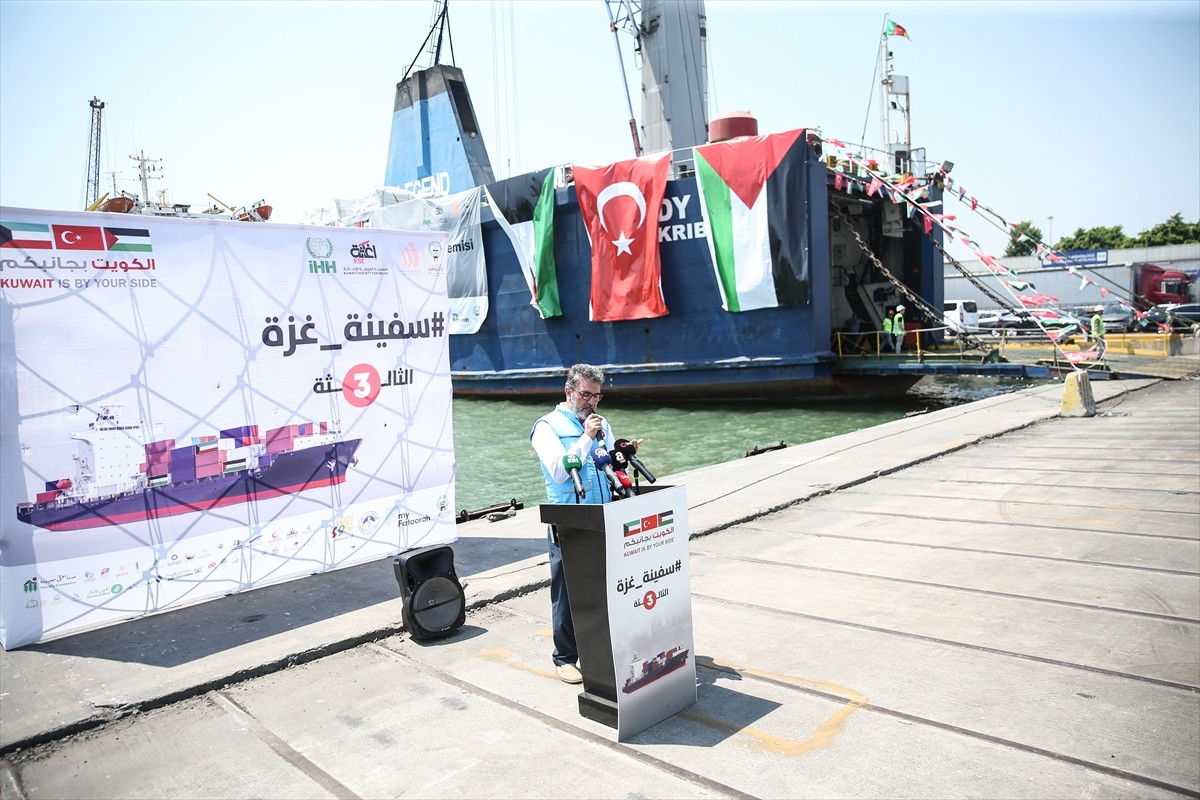 İHH İnsani Yardım Vakfı ve Kuveyt kurumlarınca hazırlanan gıda, hijyen, kıyafet, barınma ve sağlık...