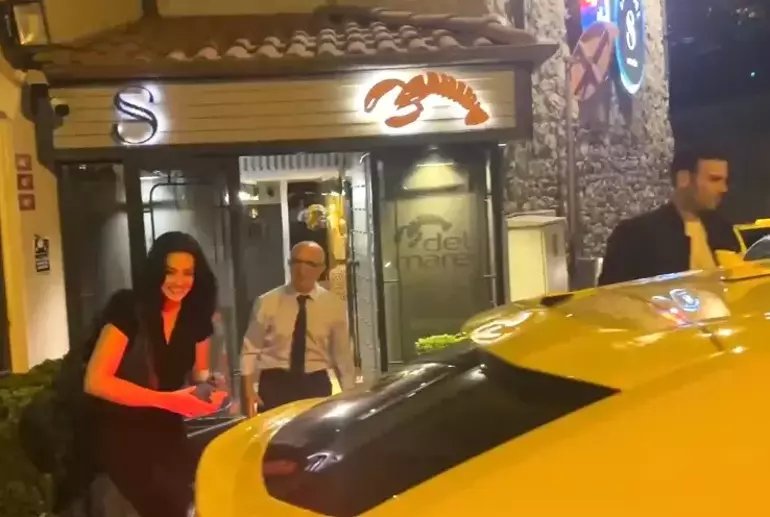 Esra Bilgiç ve Faruk Sabancı'nın Aşkı Görüntülendi