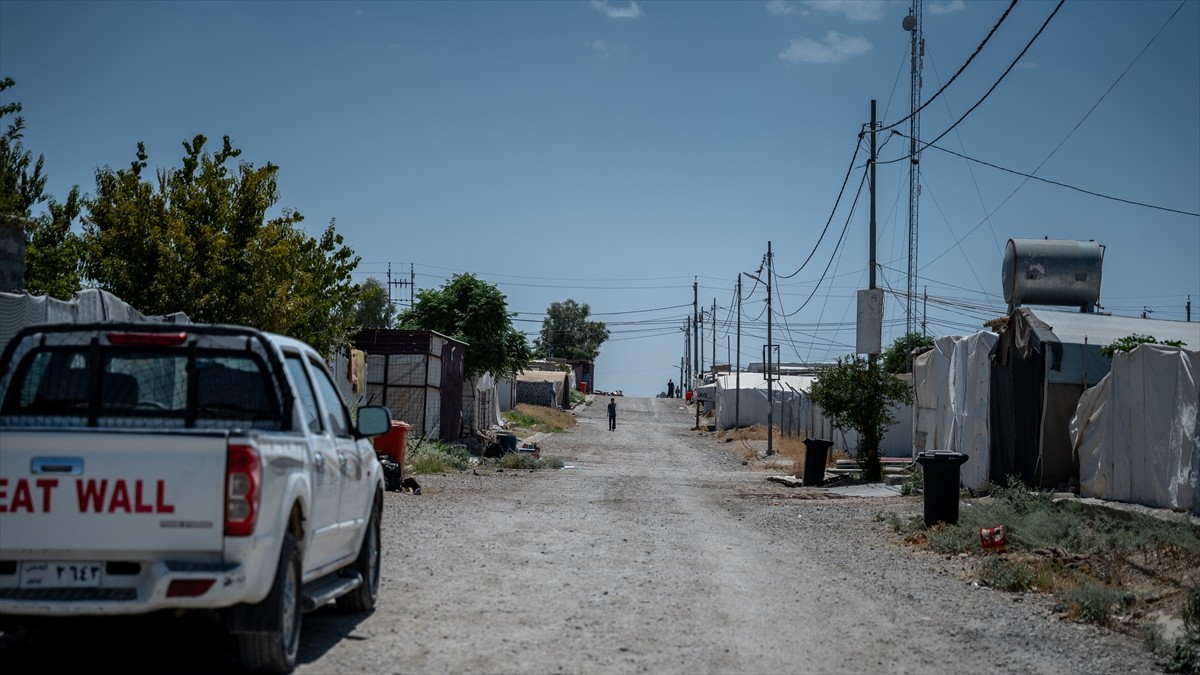 Irak'ın Musul kentine bağlı Sincar ilçesinden 10 yıl önce terör örgütü DEAŞ'ın işgali nedeniyle...