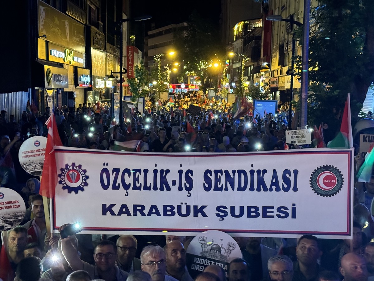 İran'ın başkenti Tahran'da suikaste uğrayan Hamas Siyasi Büro Başkanı İsmail Heniyye için...