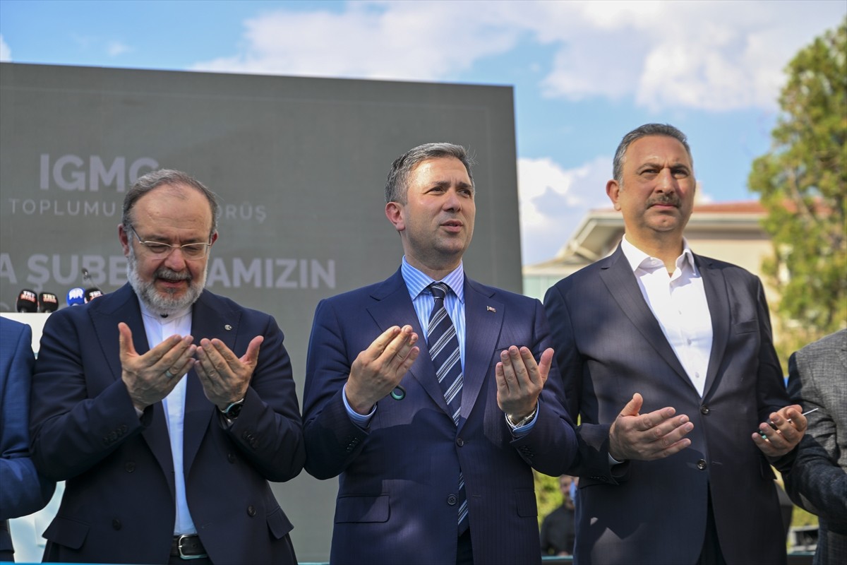 İslam Toplumu Milli Görüş Teşkilatları (IGMG) Ankara Şube binası açıldı. Açılış törenine AK Parti...