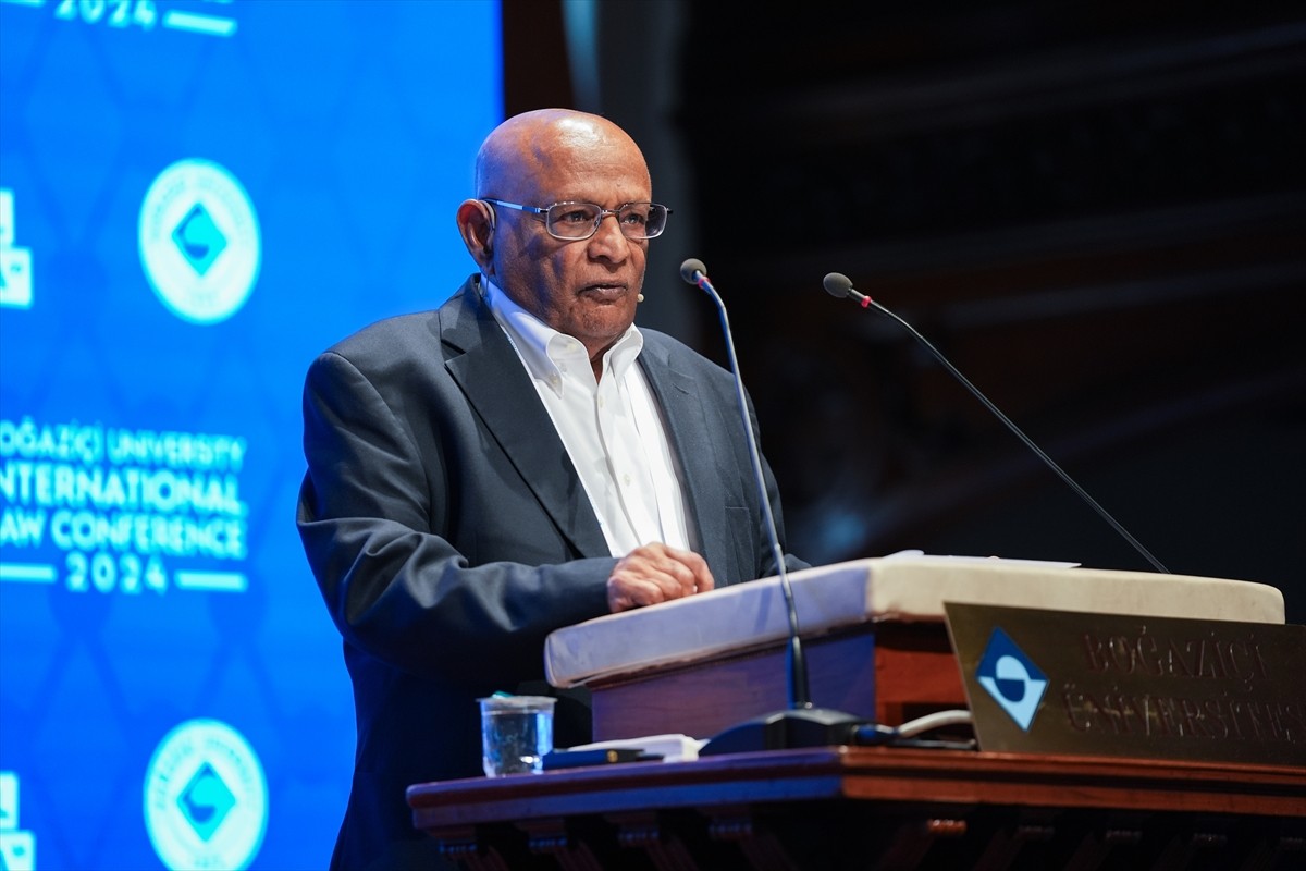 İstanbul'da Anadolu Ajansının (AA) Global İletişim Ortağı olduğu, Boğaziçi Üniversitesi Hukuk...