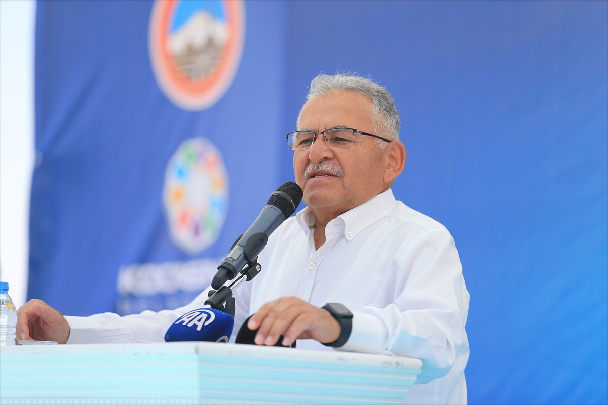 Kayseri'de Yamula Barajı gölü kıyısına yapılan Kayseri Kuşçu Su Sporları Merkezi düzenlenen...