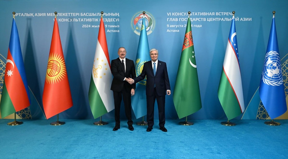 Kazakistan'ın başkenti Astana'da, Kazakistan, Kırgızistan, Özbekistan, Türkmenistan, Tacikistan ve...