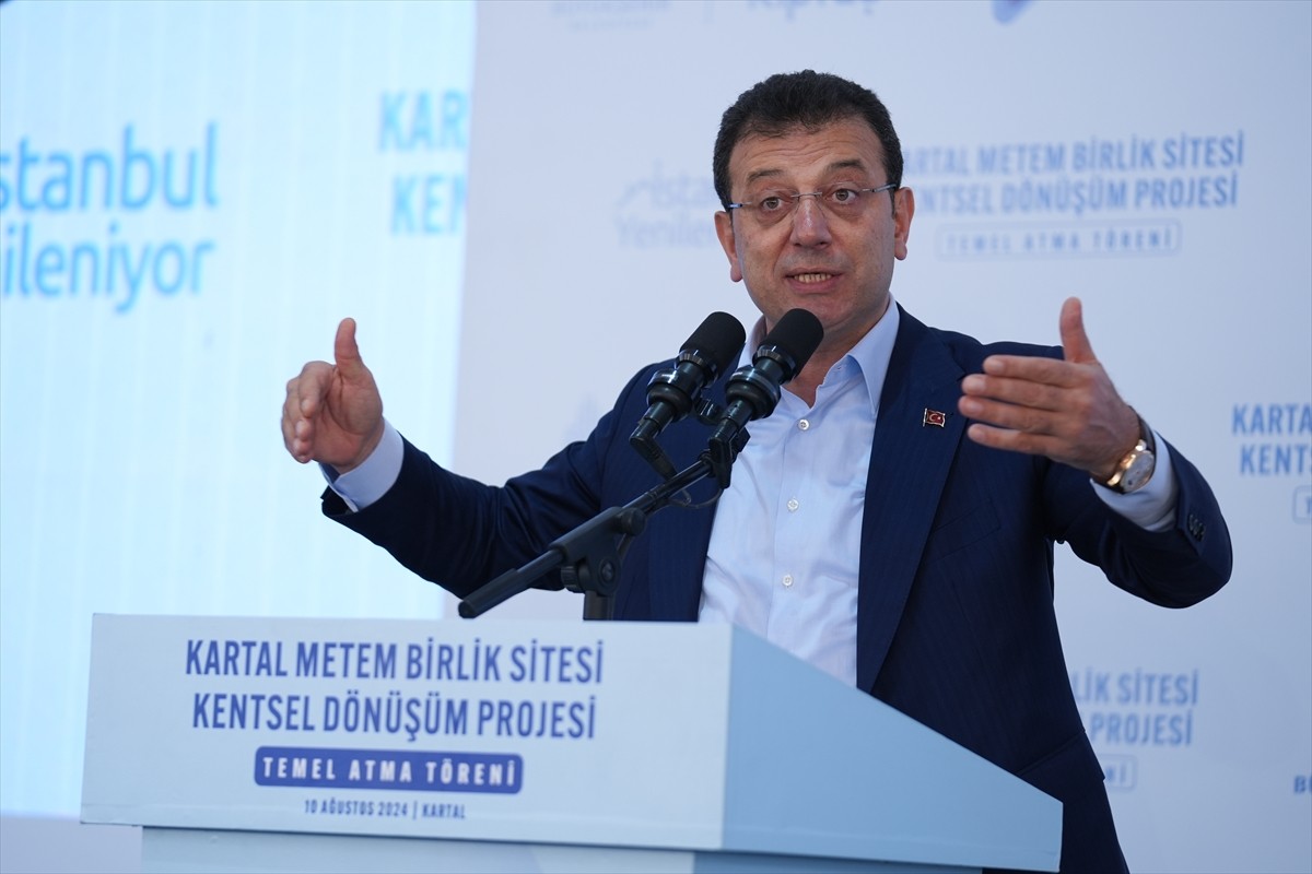 KİPTAŞ tarafından kentsel dönüşüm süreci başlatılan Kartal Metem Birlik Sitesi'nin temel atma...