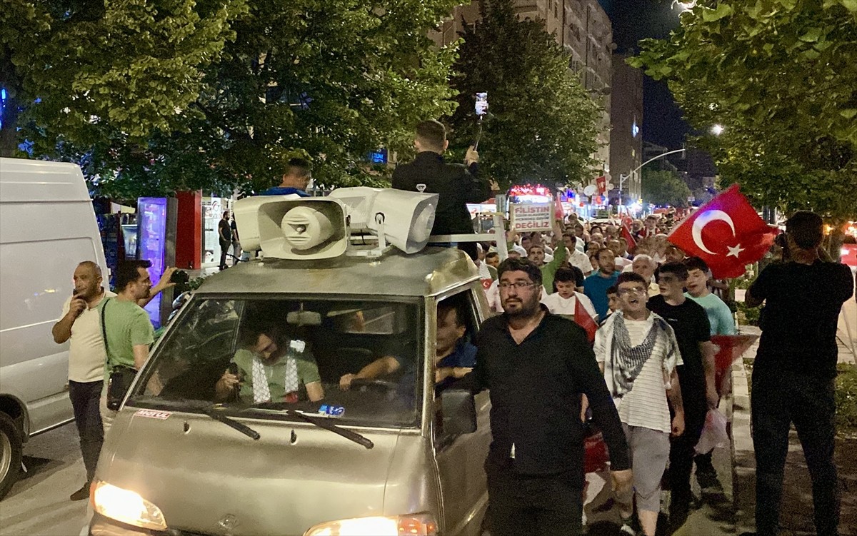 Kırşehir'de, Hamas Siyasi Büro Başkanı İsmail Heniyye'nin Tahran'da suikasta uğraması ve İsrail'in...