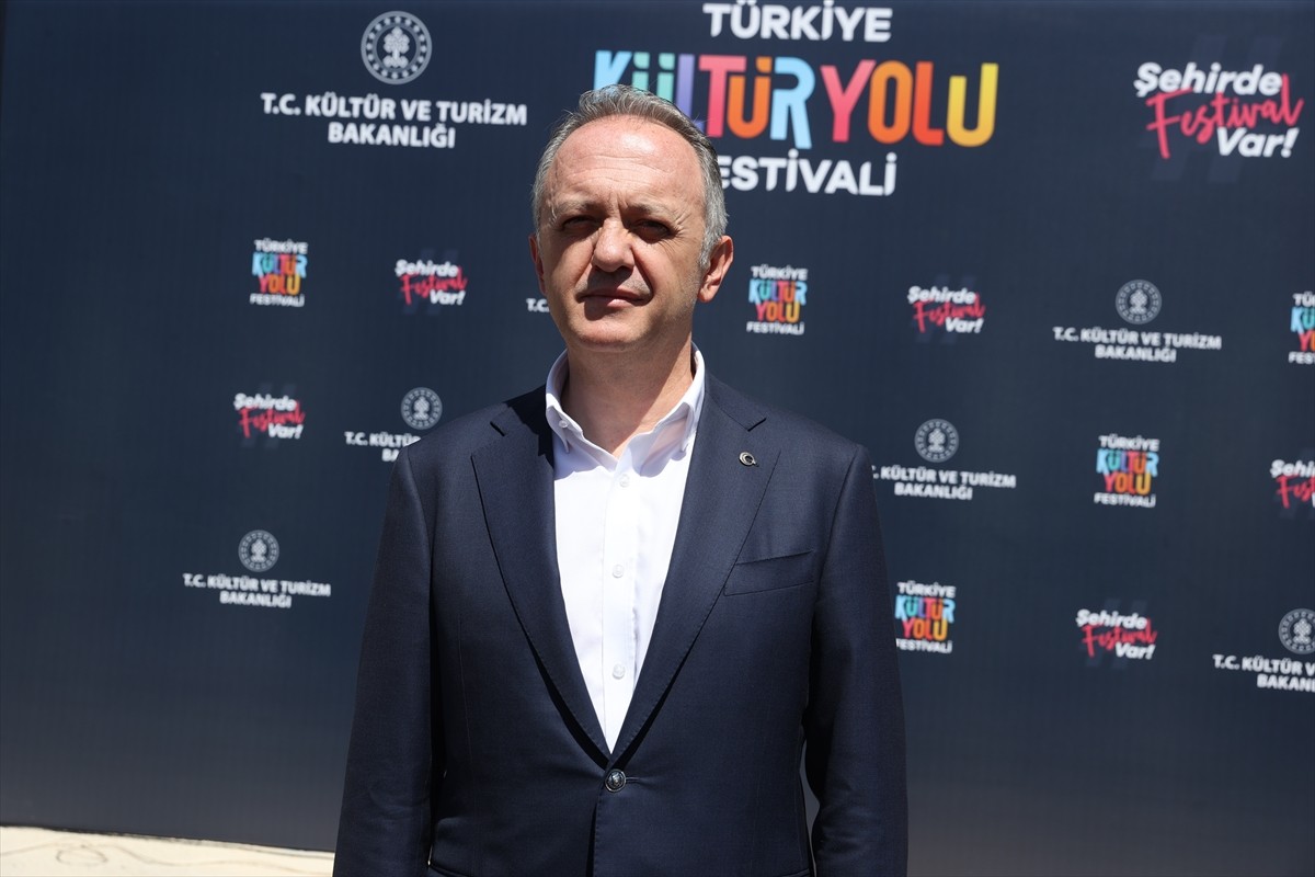 Kültür ve Turizm Bakanlığınca düzenlenen "Nevşehir Kültür Yolu Festivali" başladı. Festivalin...