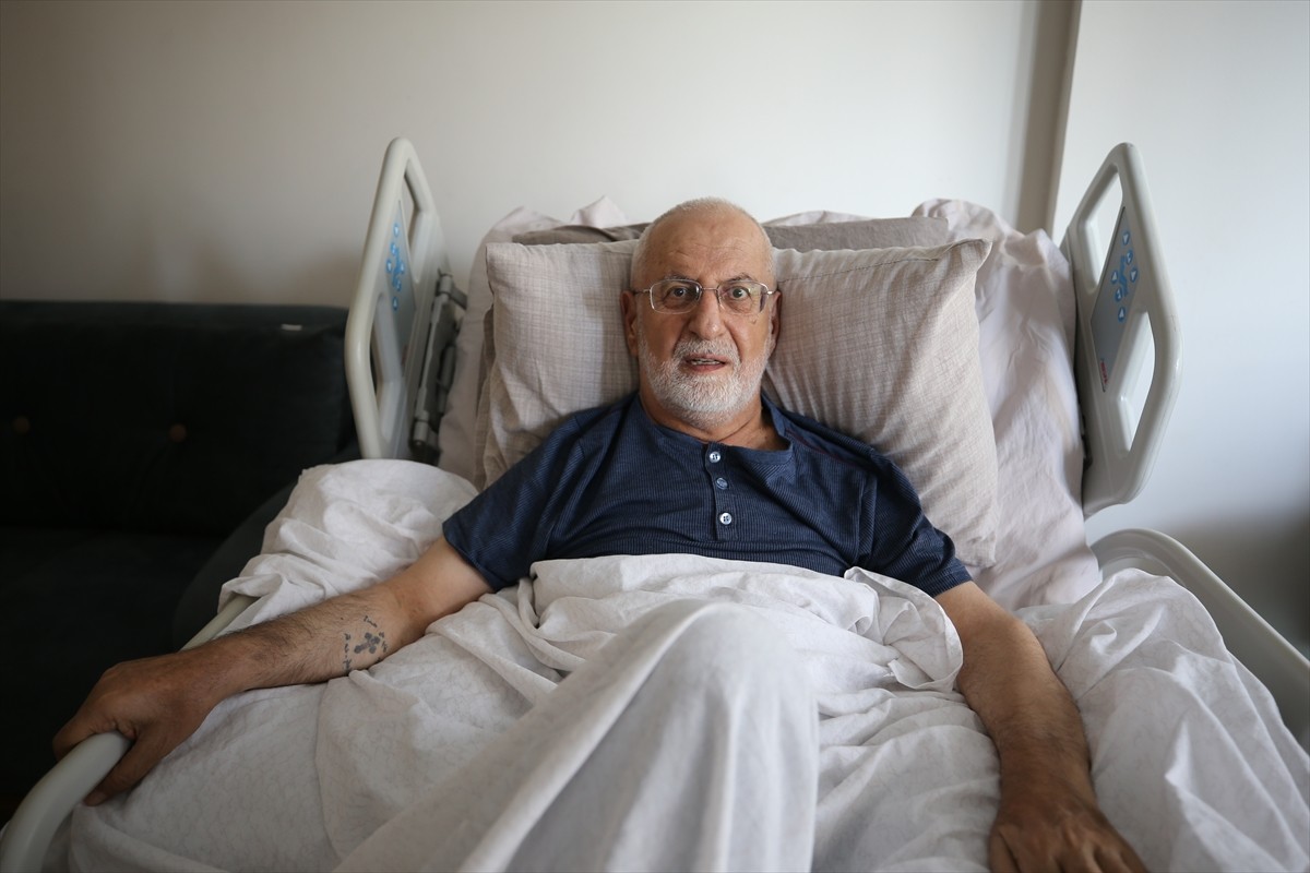 Mardin'de beyin kanaması nedeniyle Mardin Eğitim ve Araştırma Hastanesi Nöroloji Kliniğinde tedavi...