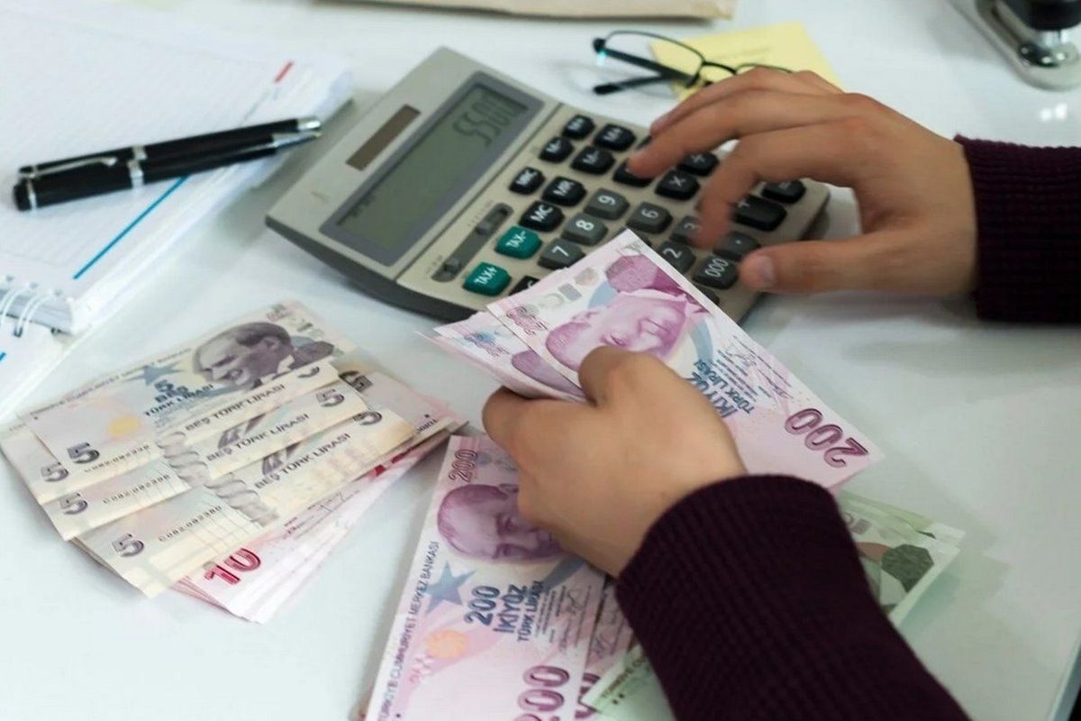 Memur ve Emeklilere Yüzde 10.71'lik Zam Müjdesi! İşte Emekli ve Memurun Zamlı Maaşı