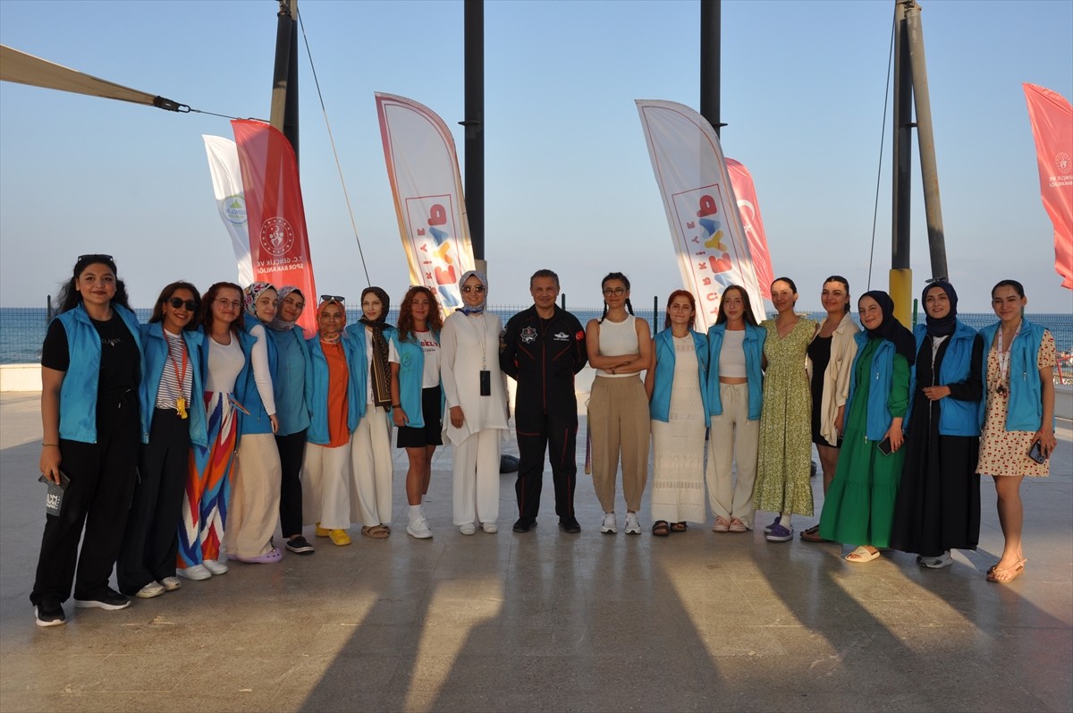 Mersin'de teknoloji meraklısı öğrencileri buluşturan "Deneyap Teknoloji Atölyeleri Öğrenci Kampı"...