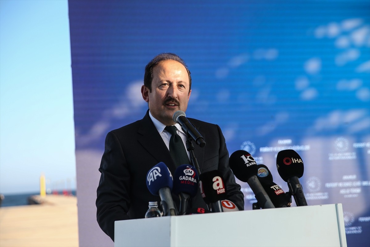 Mersin'in Anamur ilçesinde, Anamur Feribot ve Deniz Uçağı İskelesi'nin açılışı...