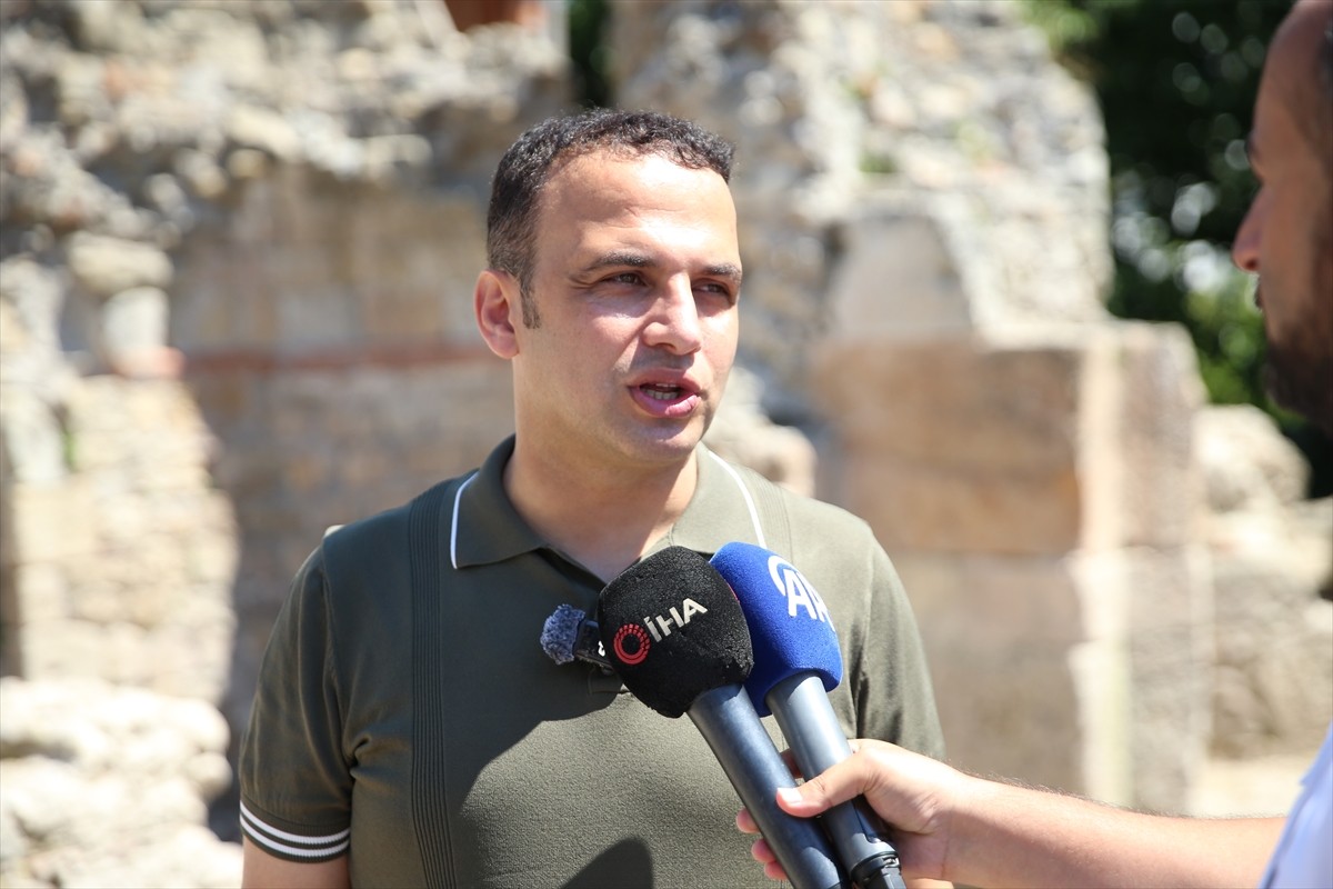 Ordu'da kazı çalışmaları sırasında Bizans dönemine ait "in-situ zemin mozaiği" bulunan Aziz...