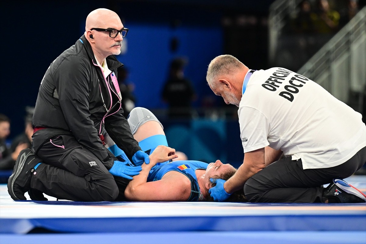 Paris 2024 Olimpiyat Oyunları'nda kadınlar 76 kg serbest stil güreş müsabakası Champ De Mars...