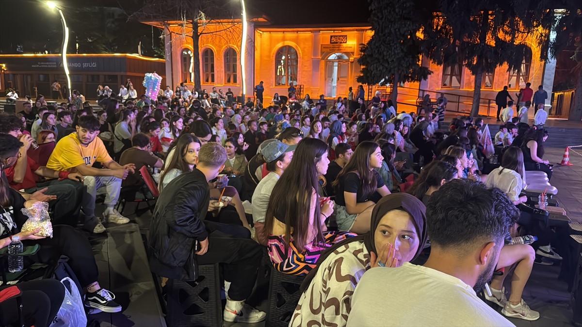  Paris 2024 Olimpiyat Oyunları kadınlar voleybol yarı final mücadelesinde, Türkiye ile İtalya’nın...