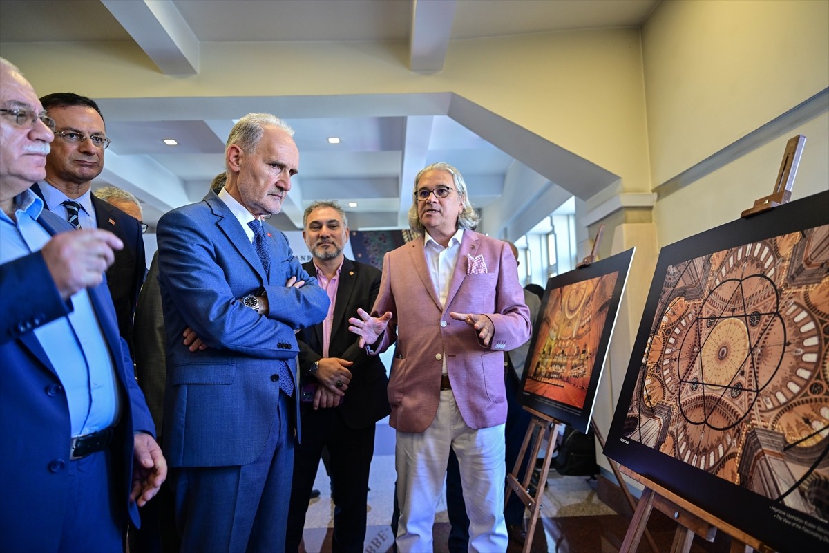 "Kubbe-i İstanbul" kitabının tanıtım programı, İstanbul Ticaret Odasının (İTO) Eminönü'ndeki...