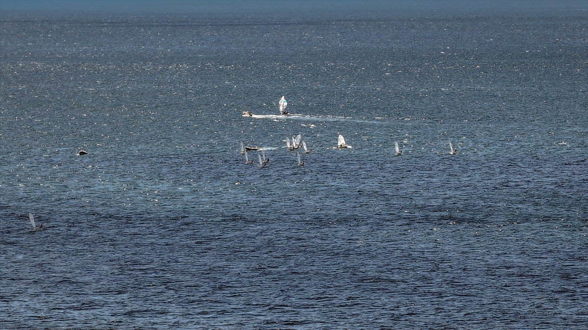 "Yelkenin yeni modası" sloganıyla tüm yarış sınıflarını kapsayan 12. TAYK Slam X eker Olympos...