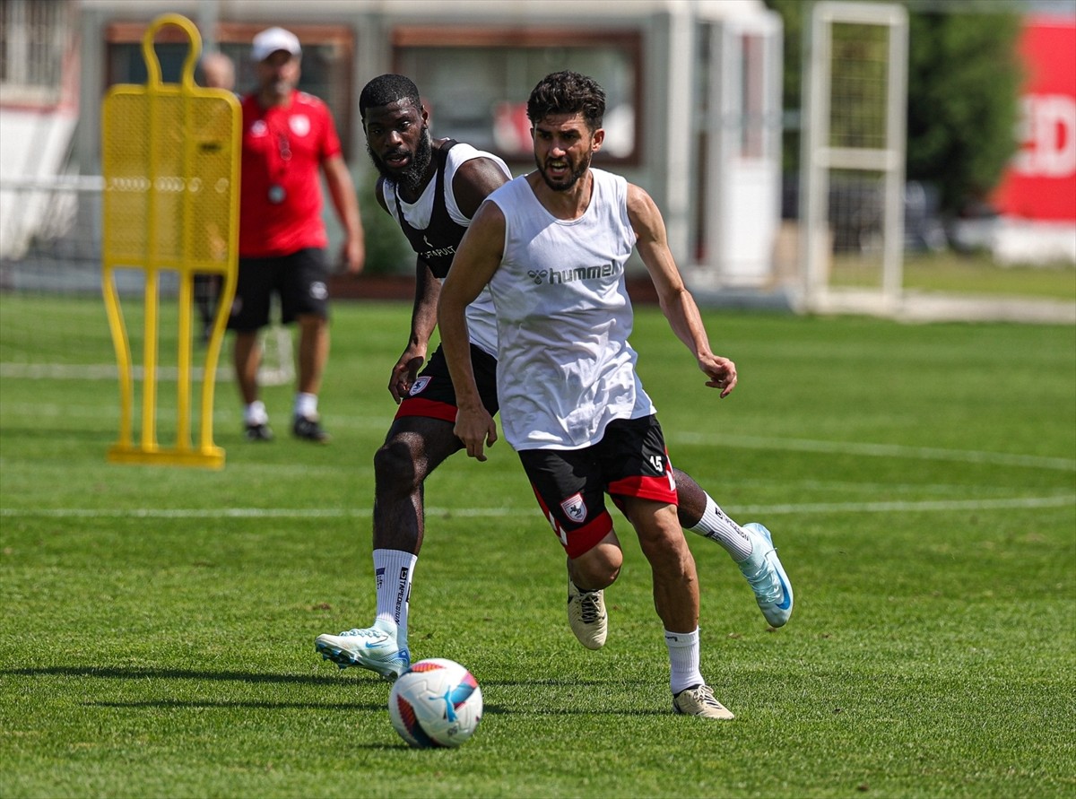 Samsunspor, Trendyol Süper Lig'in ilk haftasında sahasında oynayacağı Beşiktaş maçının...