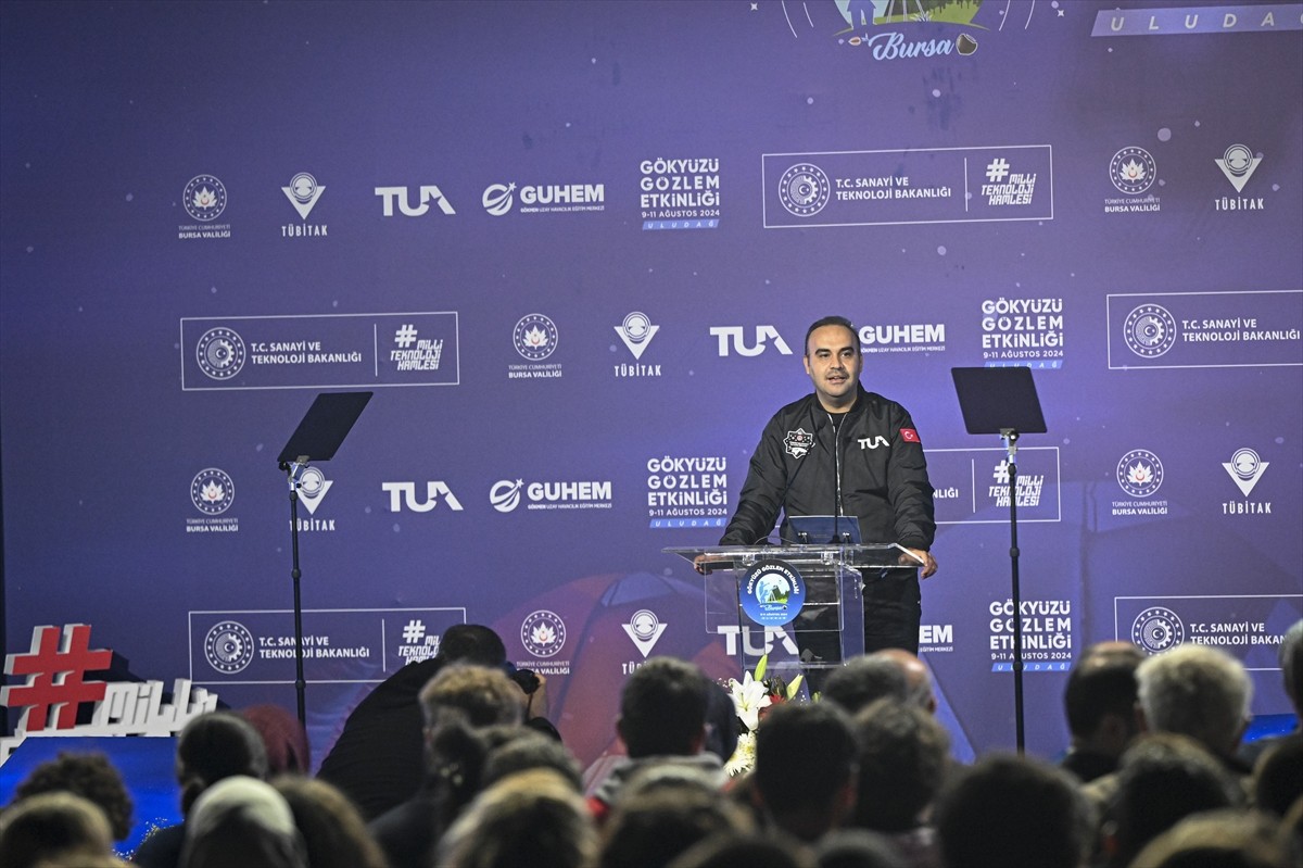 Sanayi ve Teknoloji Bakanı Mehmet Fatih Kacır, bu yıl Bursa Uludağ'da gerçekleştirilen ve 11...