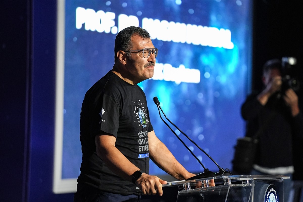 Sanayi ve Teknoloji Bakanı Mehmet Fatih Kacır, bu yıl Bursa Uludağ'da gerçekleştirilen ve 11...